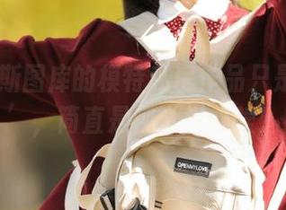 谁说72斯图库的模特私房作品只是‘挂饰’，简直是视觉得救赎！