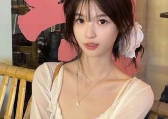 来吧，和Addielyn(에디린)一起探索艾迪琳夜景美图合集，体验每一刻的浪漫与奇妙！