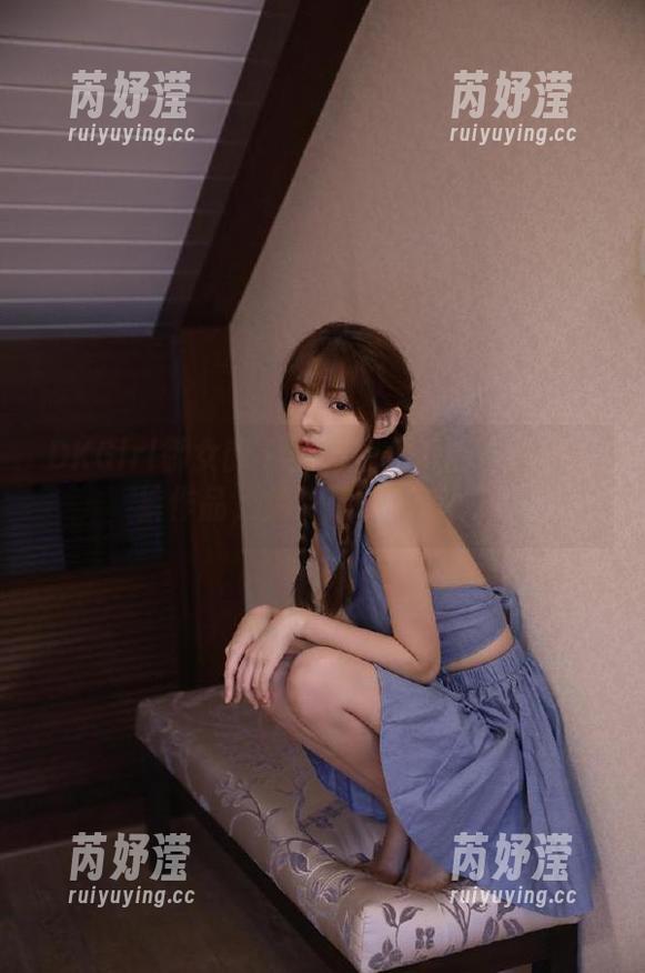 DKGirl御女郎 - 独特视角下的岑雨桥短裤作品，免费获取高清原图