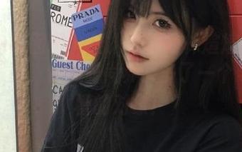 Feilin嗲囡囡 – 让人惊叹的林煊煊连衣裙全套写真，貌似时尚界又多了一个可以吐槽的对象！