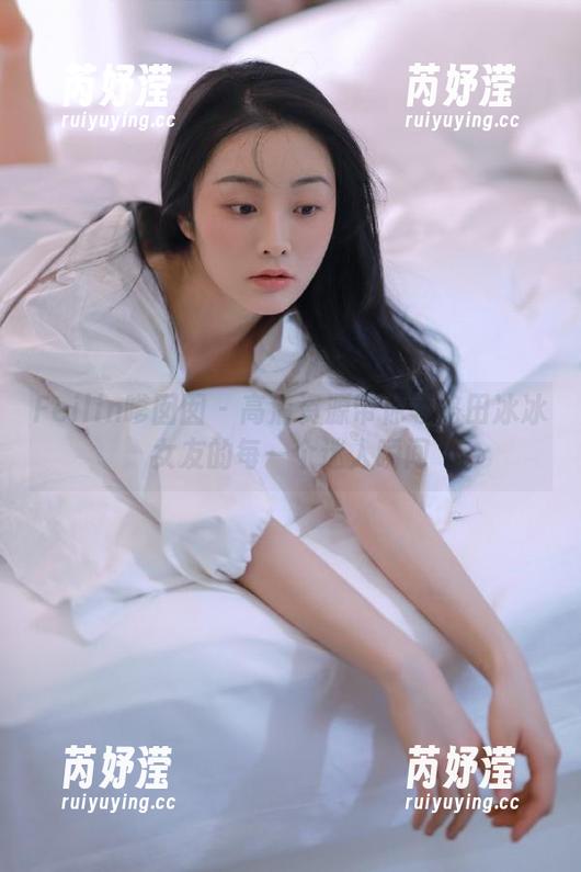 Feilin嗲囡囡 - 高清资源带你领略田冰冰女友的每一个迷人瞬间