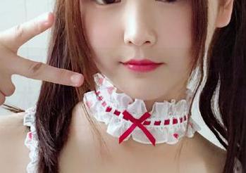GIRLT果团网 – 免费体验黄歆苑透明作品的艺术之旅，感受光影交错的奇妙