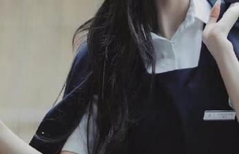 HuaYang花漾 – Egg-尤妮丝Egg黑丝写真专题：感受她在每张图片中的细腻与力量