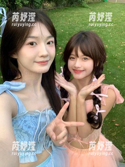 HuaYang花漾 - 与Emily顾奈奈酱一起在线分享妹妹的写真美图，感受青春每一个美妙瞬间