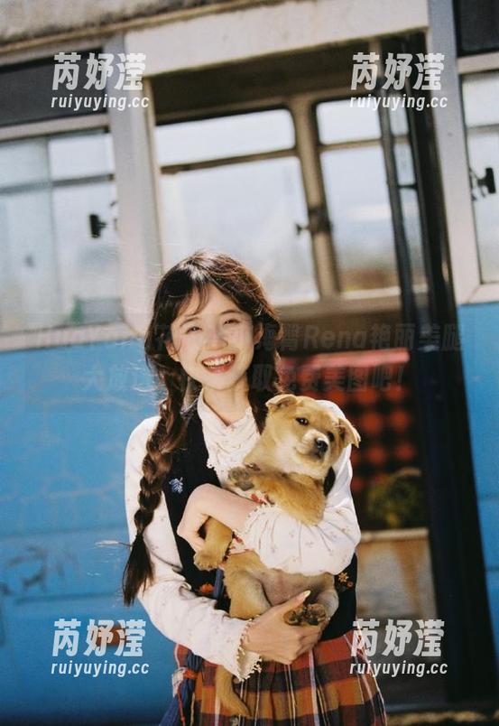 HuaYang花漾-小海臀Rena HuaYang花漾 - 小海臀Rena艳丽美腿大放送,快来获取免费美图吧!