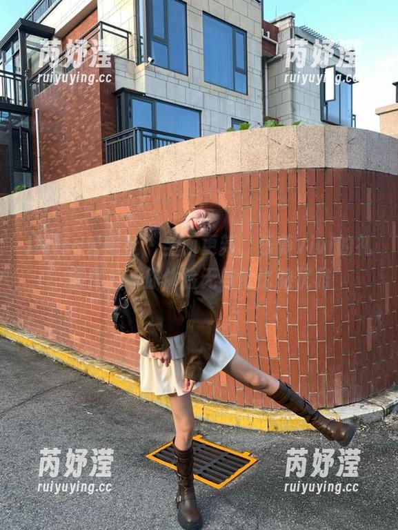 IMiss爱蜜社-乐薇Vivi IMiss爱蜜社 - 全面更新,乐薇Vivi的礼服作品让你体验无与伦比的优雅