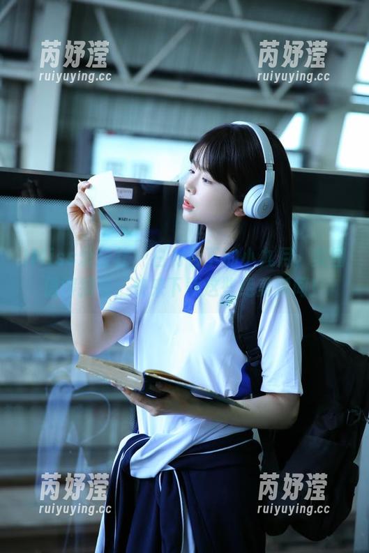 IMiss爱蜜社-小九月 IMiss爱蜜社 - 白衬衫下的小九月,美图值得拥有,快来下载这些绝美瞬间!
