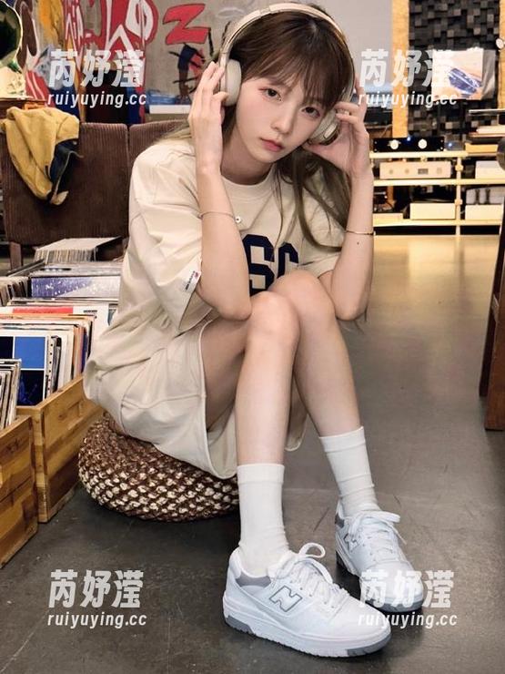IMiss爱蜜社-沈蜜桃miko IMiss爱蜜社 - 沈蜜桃miko居家写真新作更新,解锁不一样的生活美学与创意表现
