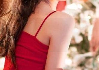 IMiss爱蜜社 – 萌琪琪Irene校园写真高清图片，展现青春岁月的美丽与纯真