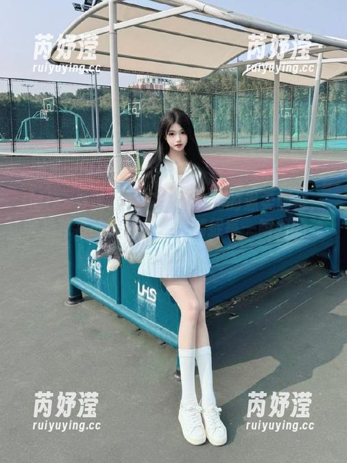 IMiss爱蜜社-黄歆苑 IMiss爱蜜社 - 探索黄歆苑的温柔画像:收集独特的写真资源,捕捉每一瞬间的动人美好