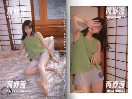 陪伴你进入KuukoW的粉色世界，这本高清写真集带来无与伦比的视觉享受