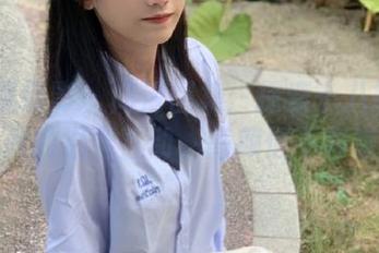 LD零度摄影 – 高清图集：探索十八妹与奶牛之间的温馨互动，高颜值不容错过！