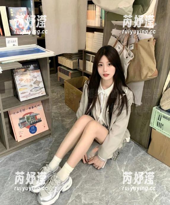 MFStar模范学院 - 婚纱下的SiByl李思宁：图包精选，展现她的优雅与甜美