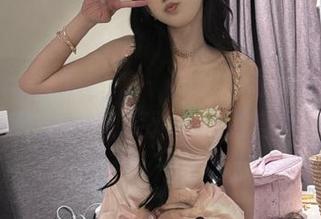 MFStar模范学院 – “水手服”下的人间荒糖，图集中笑对人生的自我解嘲