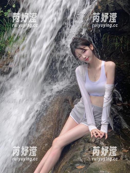 MFStar模范学院-茜茜Kimi MFStar模范学院 - 挖掘茜茜Kimi的粉色魅力:精选写真作品告诉你什么是鲜活与美丽!