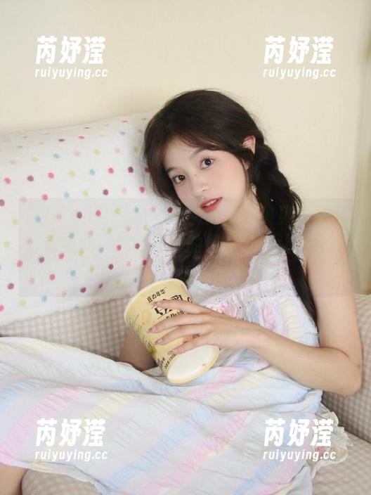 MiiTao蜜桃社-韩贝贝 MiiTao蜜桃社 - 一起探索韩贝贝的夏天写真更新,绚丽多彩的视觉享受让你流连忘返!