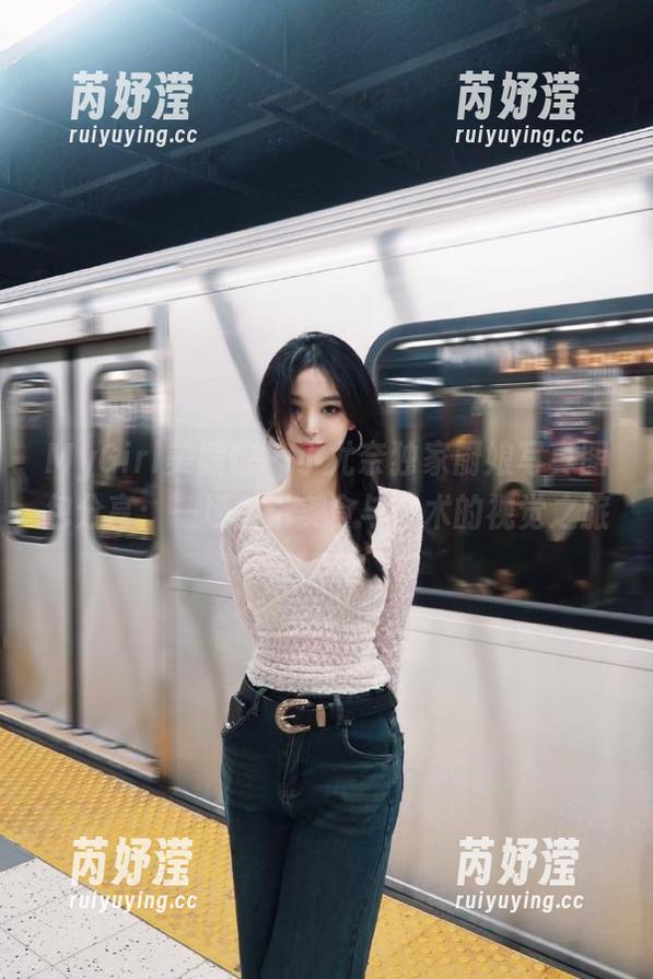 MyGirl美媛馆 - 小尤奈独家厨娘写真图包分享：一场关于美食与艺术的视觉之旅