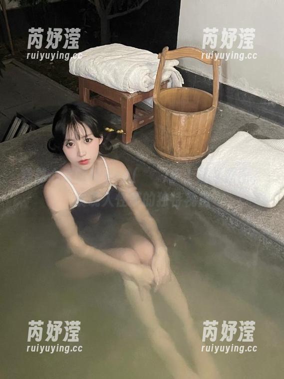 穿越心灵的MyuA(뮤아)护士最新原图，展现人性美的独特视角