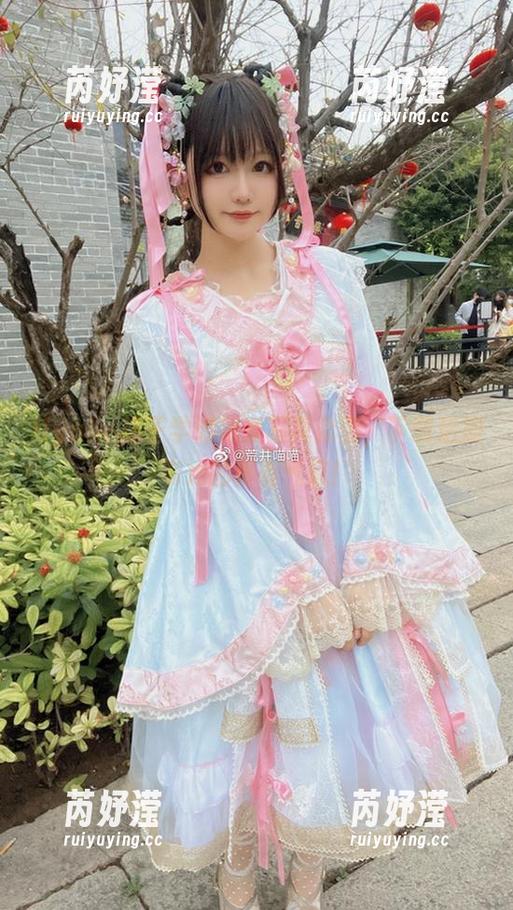 Nyako喵子学姐独家写真套图，下载后拥有她的青春气息！
