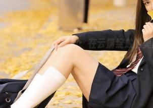 RUISG瑞丝馆 – 楚楚baby空姐：在云端绽放的美丽，精彩写真与细腻照片集锦