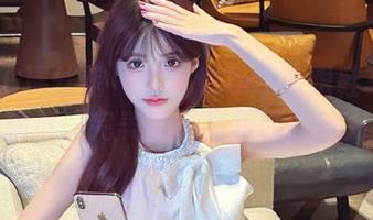 RUISG瑞丝馆 – 潘琳琳ber高跟鞋写真集精选，完美演绎高跟鞋的魅力
