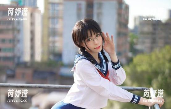 Tomoyo酱 Tomoyo酱短裙写真精选:每一张图片都是美的极致表达!