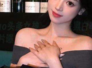 TouTiao头条女神 – 大悦悦黑白写真全套图片曝光，美的记录不容错过！