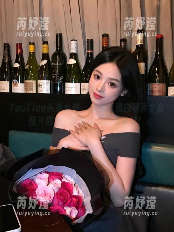 TouTiao头条女神 - 大悦悦黑白写真全套图片曝光，美的记录不容错过！