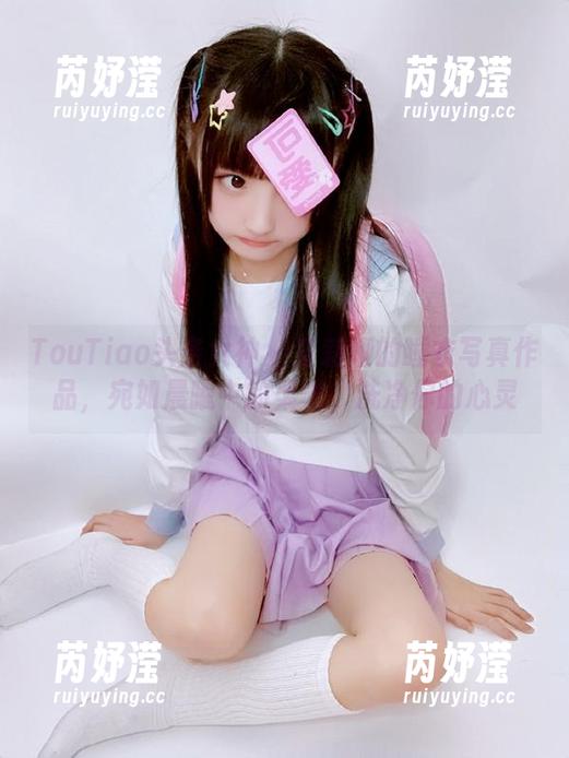 TouTiao头条女神-查莉娅 TouTiao头条女神 - 查莉娅的睡衣写真作品,宛如晨曦中的柔光,洗净你的心灵