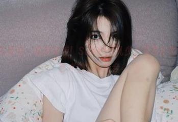 UGirls尤果网 – 爆款来袭！Sukki可儿少女写真套图，颜值与艺术的完美结合