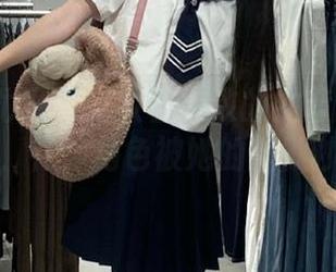 UGirls尤果网 – 妆容精致的尤菲儿写真精选，花嫁角色被她的幽默秒杀