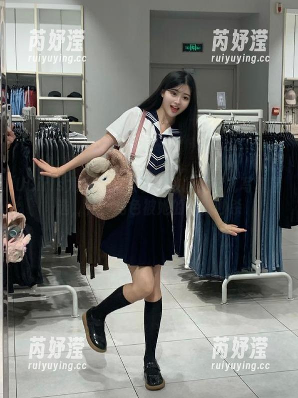 UGirls尤果网 - 妆容精致的尤菲儿写真精选，花嫁角色被她的幽默秒杀
