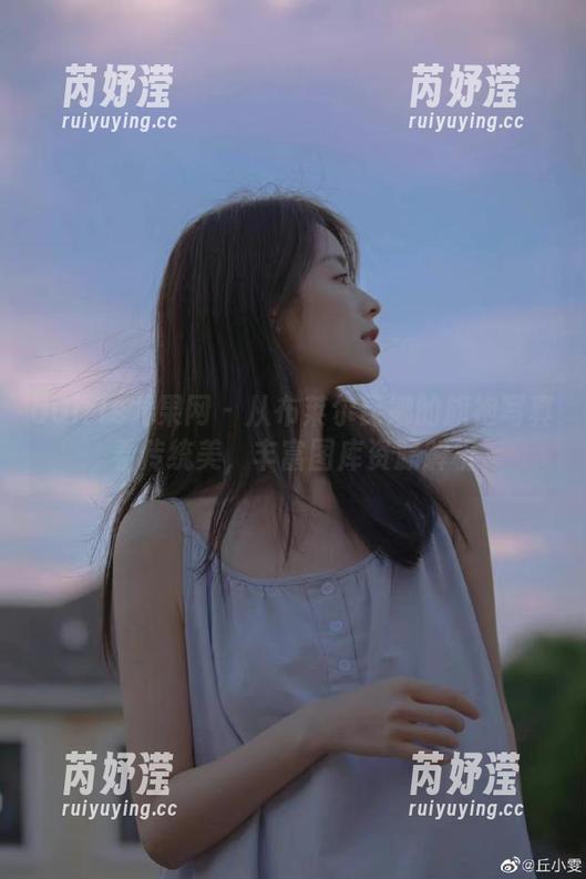 UGirls尤果网 - 从布莱尔昆娜的旗袍写真看传统美，丰富图库资源解析
