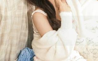 UGirls尤果网 – 跟随温鈊怡的镜头：双人写真原图和照片讲述的温柔故事