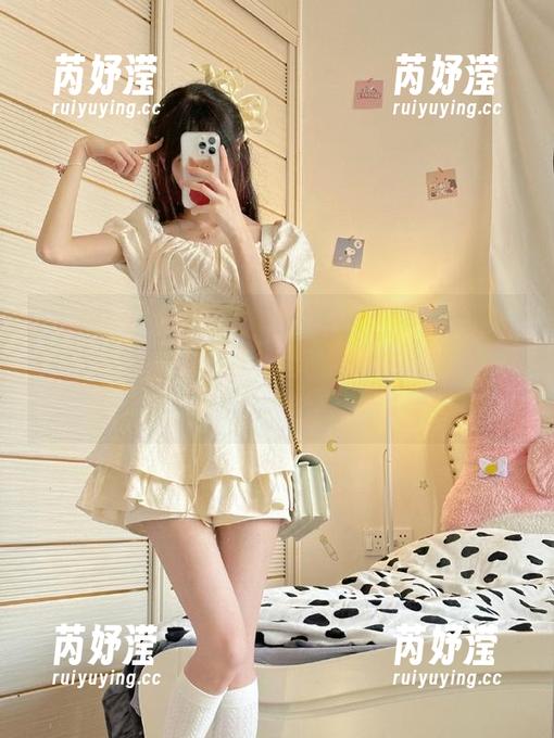 UGirls尤果网 - 苏糯米《粉色》美图更新，捕捉瞬间的美与感动，让每一个细节都令人惊叹不已！