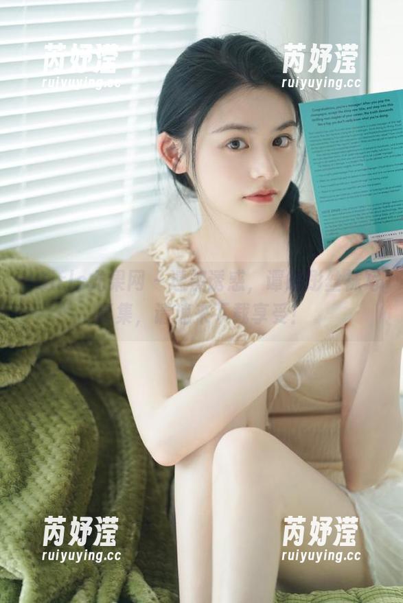 UGirls尤果网 - 透视诱惑，谭晓彤丝袜写真集，请速来下载享受！