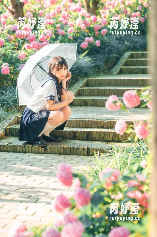 XIAOYU语画界-小海臀Rena XIAOYU语画界 - 小海臀Rena修女写真集魅力无穷,快来下载获取专属美图