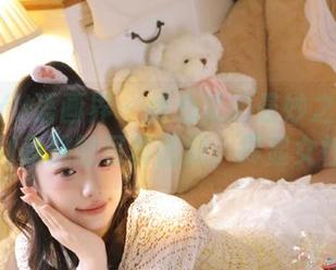 XIAOYU语画界 – 甜心菜的曼妙之旅：一场身材高挑的写真图册，尽显女性之美