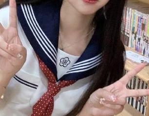 XIAOYU语画界 – 黄乐然的性感车模气质美女原图合集：轻松带你玩转时尚与诱惑！