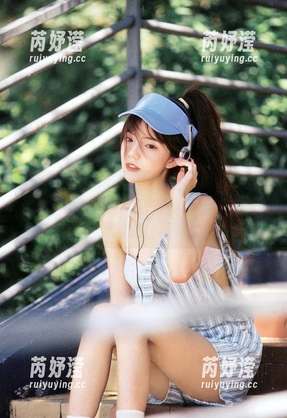 Xiuren秀人网-AngelaLee李玲 Xiuren秀人网 - 在线特辑:AngelaLee李玲的美脚作品,丰富资源让每一寸细节都值得珍藏