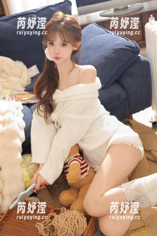Xiuren秀人网-z杯悠悠 Xiuren秀人网 - z杯悠悠的双马尾美图作品,时光留下的倩影与甜蜜的梦境