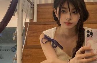 Xiuren秀人网 – 于诺诺ise泳装写真全集：海滩与阳光的完美结合