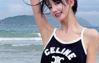 Xiuren秀人网 – 夏天的气息满溢，任莹樱Jenny全套作品带你走入不一样的清新世界