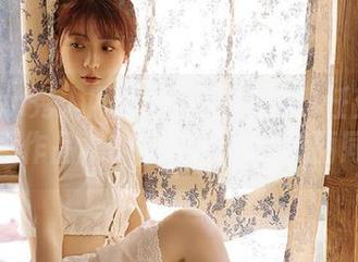 Xiuren秀人网 – 夏天的浪漫：任莹樱精致写真作品集，免费下载与美丽同行！