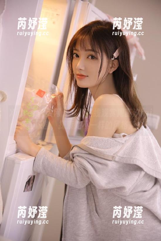 Xiuren秀人网 - 立即在线观赏周慕汐fairy美脚原图，探索她不一样的风格魅力！