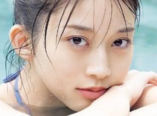 Xiuren秀人网 – 油亮与梦幻的结合：慧敏Vivi的原图和图片让你体验视觉的震撼