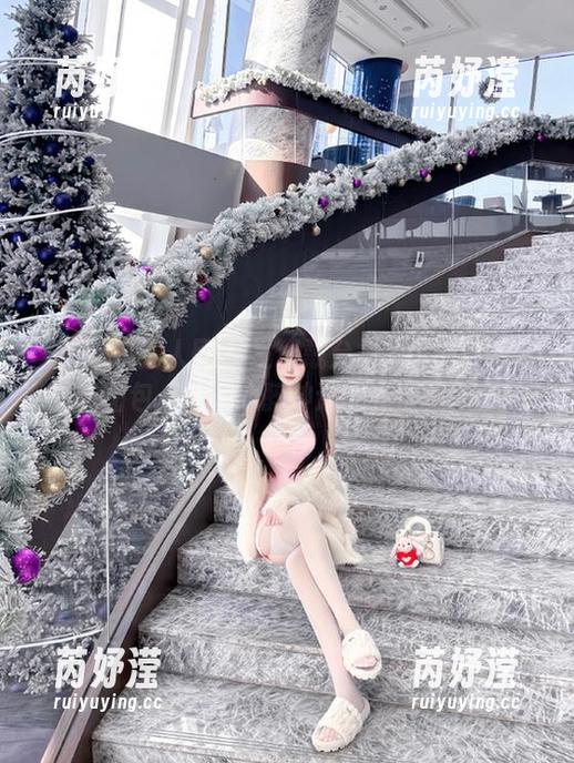 Xiuren秀人网 - 发现戴允祺zoe的最新万圣节图包，令人心醉神迷的恐怖美学作品