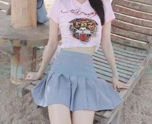Xiuren秀人网 – 林悠悠红裙高清写真集：捕捉每一个绝美瞬间的艺术之旅