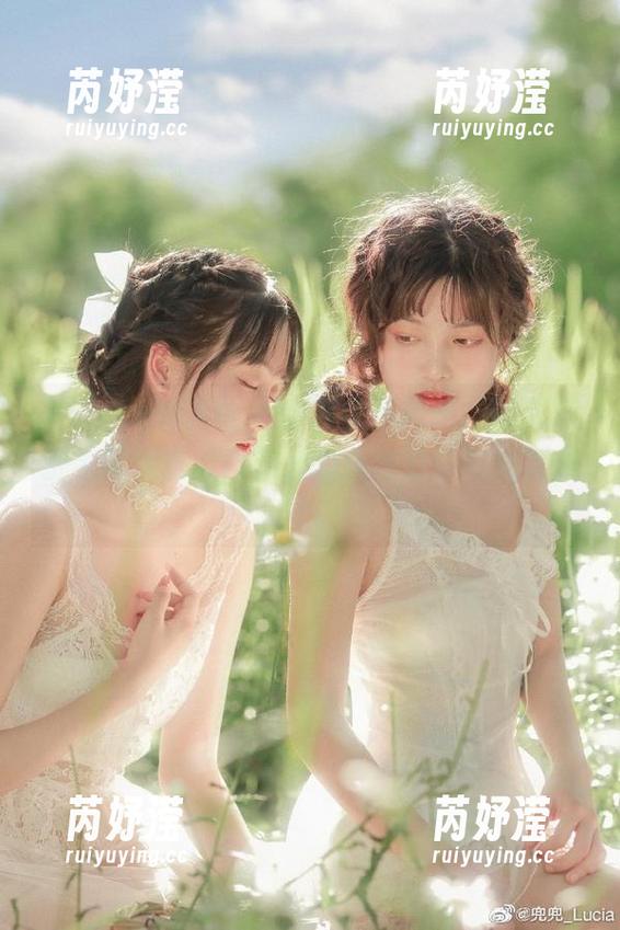 Xiuren秀人网 - 最新原图揭晓，林文文护士写真散发出强大的女性力量与温暖关怀。