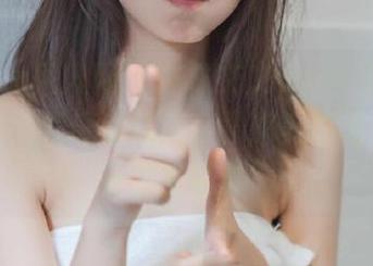Xiuren秀人网 – 在林文文yooki的网袜写真中，发现别样风情，超美原图与图册等你来鉴赏！